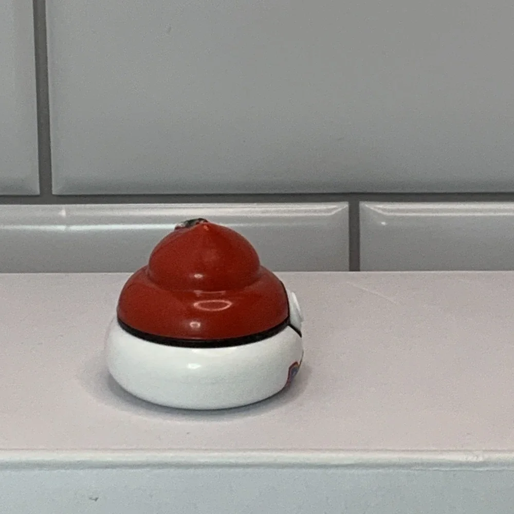 Zuru Mega Gross Minis Poo-Kemon PooKemon Parady Pokemon Pokeball Figure‎ Toy